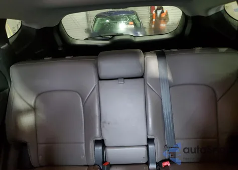 2014 Hyundai Santa Fe Sport z USA, uszkodzony, nr VIN 5XYZUDLB7EG230734